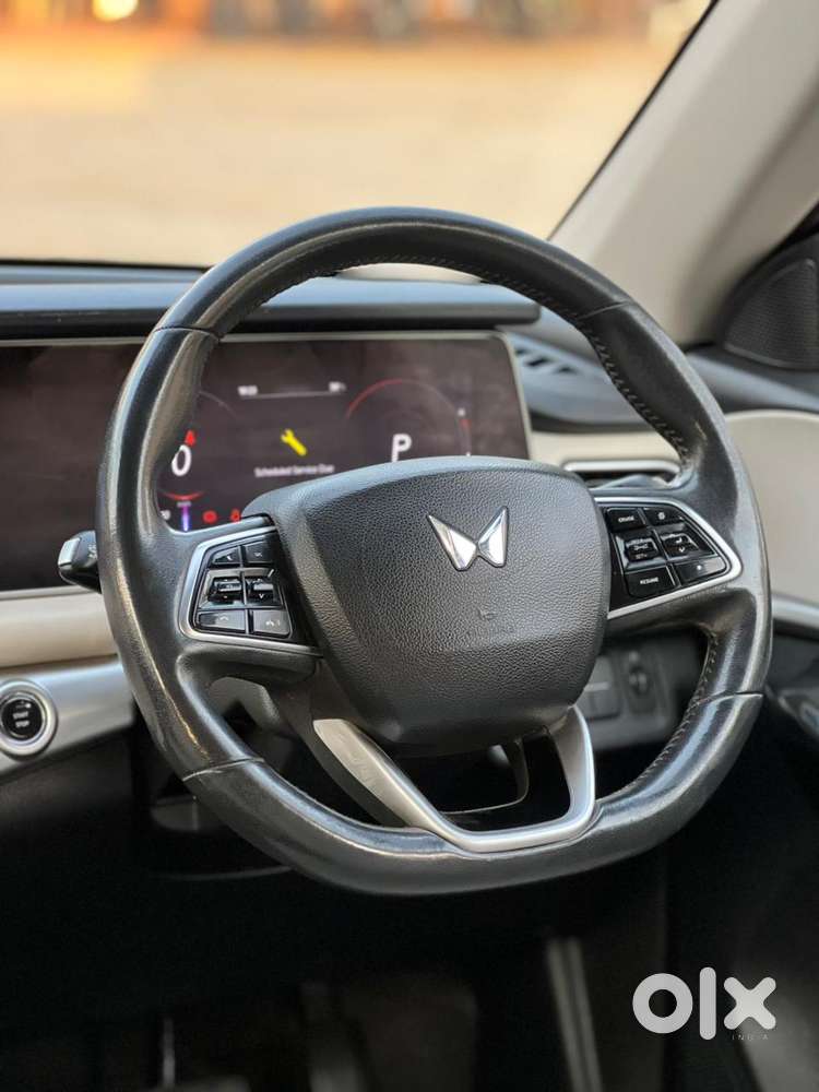 Mahindra Xuv700, 2022, Diesel