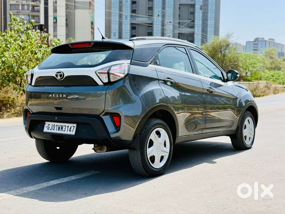 Tata Nexon 1.5 Revotorq Xma Amt (s), 2023, Petrol
