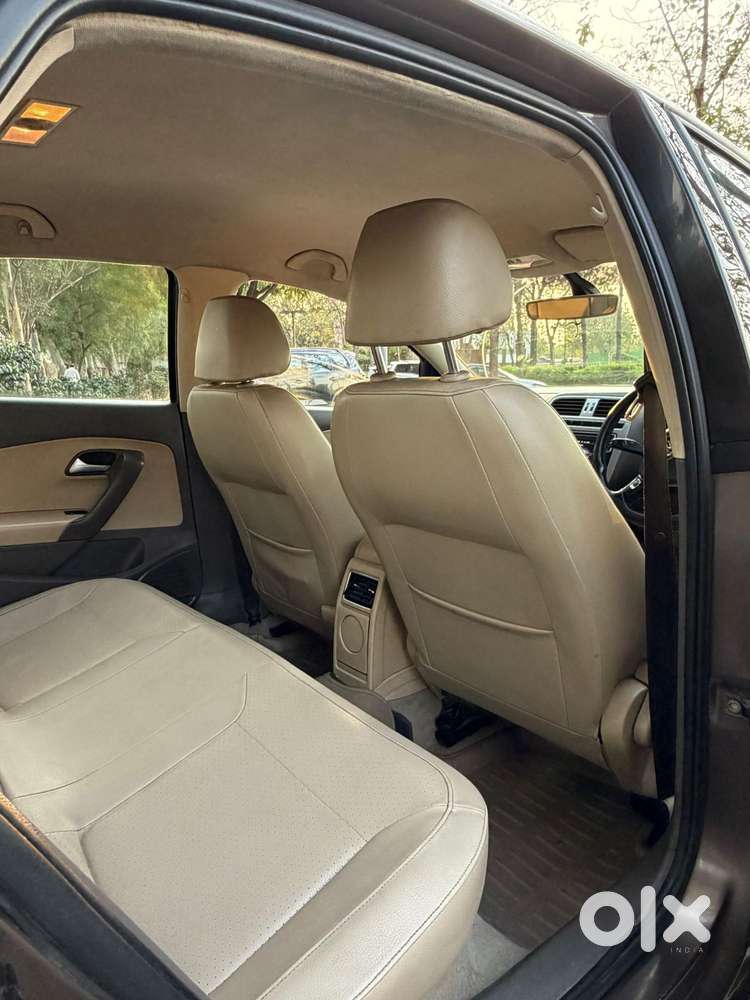Volkswagen Vento 1.2 Tsi Highline Plus At, 2016, Petrol