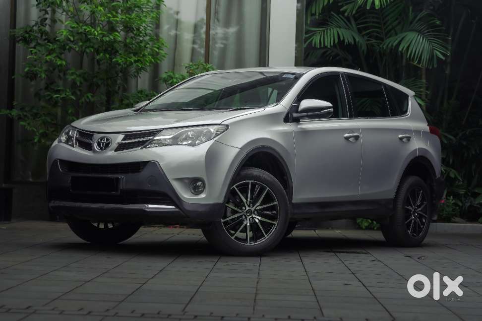 Toyota Land Cruiser V8 Petrol, 2015, Petrol