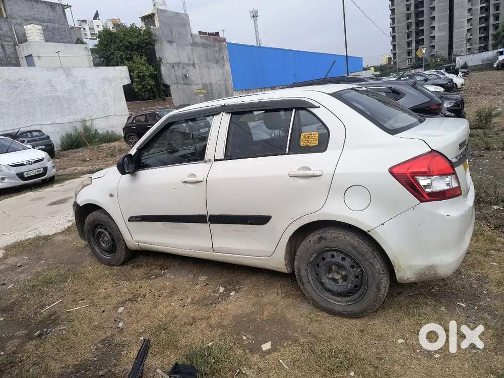 Maruti Suzuki Dzire 2017 Cng & Pretol 200000 Km Driven