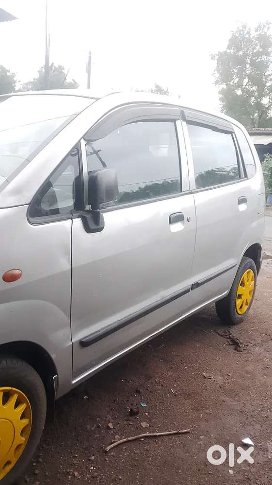 Maruti Suzuki Zen Estilo 2011