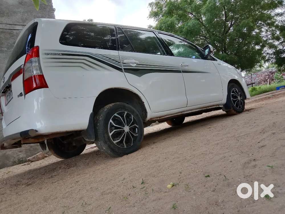 Toyota Innova 2010 Diesel 199000 Km Driven