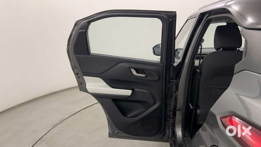 Tata Punch 1.2 Revotron Creative Dual Tone, 2022, Petrol
