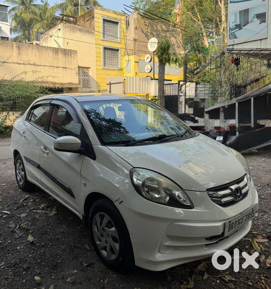 Honda Amaze Diesel 2014 .. 25kmpl Mileage 5 Tyre New Hai Showroom Con