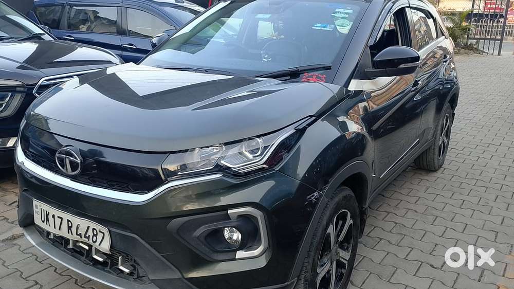 Tata Nexon, 2022, Petrol