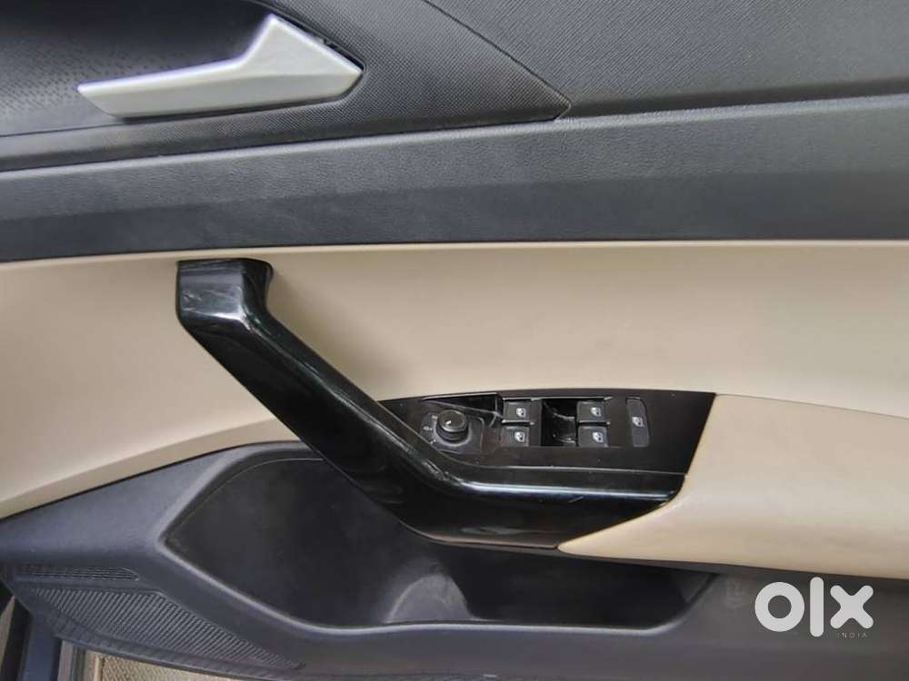 Skoda Slavia 1.0 Active Tsi, 2022, Petrol