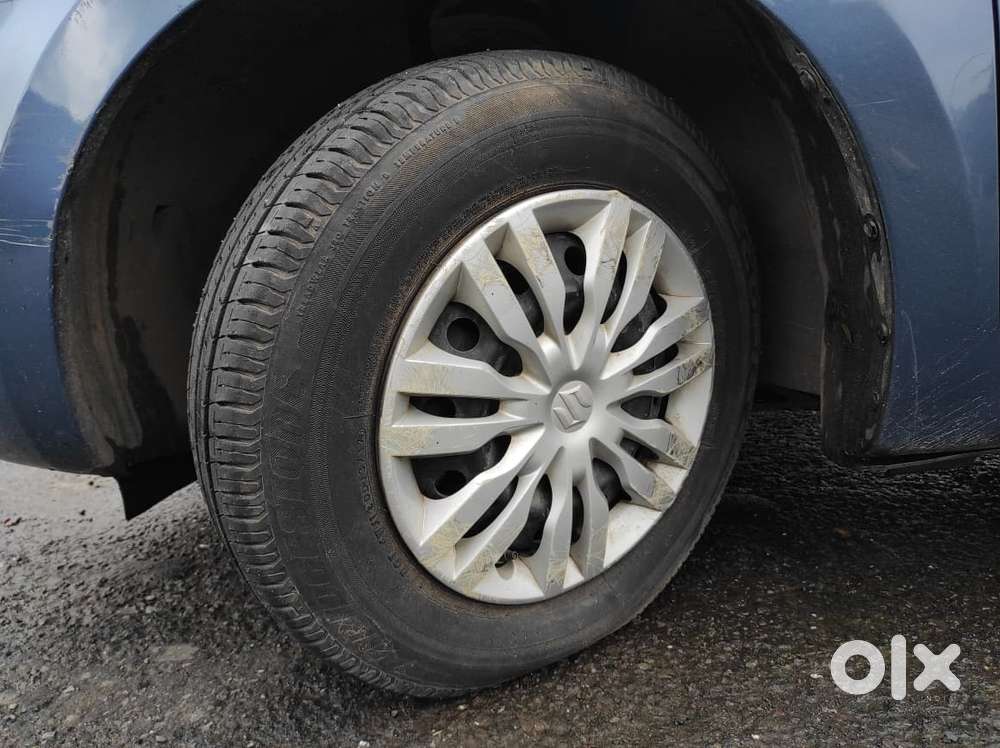 Maruti Suzuki Swift Dzire Vxi(o) Amt, 2017, Petrol