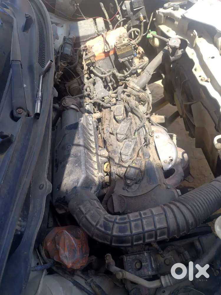 Gadi 1st Class Condition Hai Only Petrol Hai