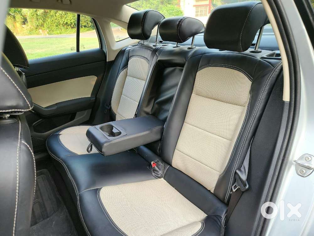 Skoda Slavia Ambition 1.0l Tsi Mt, 2023, Petrol