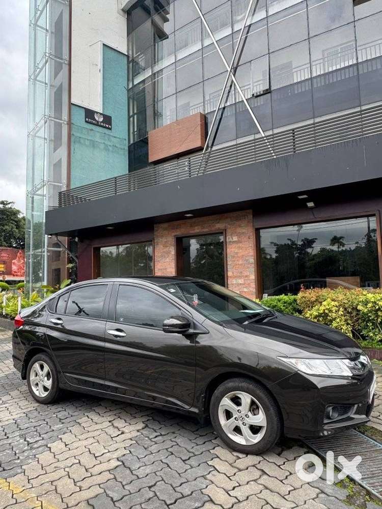 Honda City V Mt, 2015, Petrol