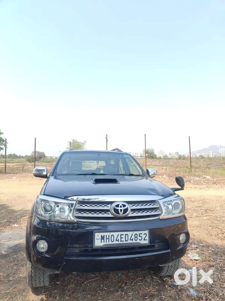 Toyota Fortuner 2009 Diesel 200000 Km Driven