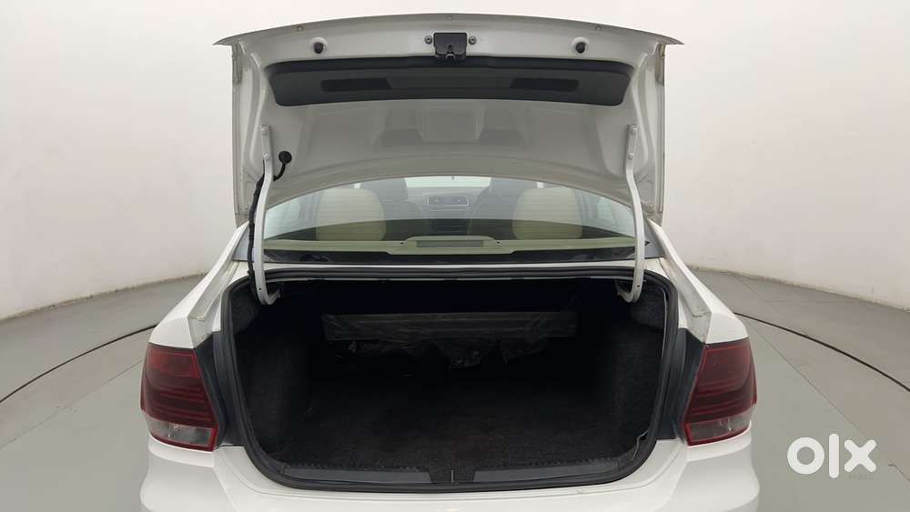 Volkswagen Vento 2010-2013 Petrol Highline At, 2020, Petrol