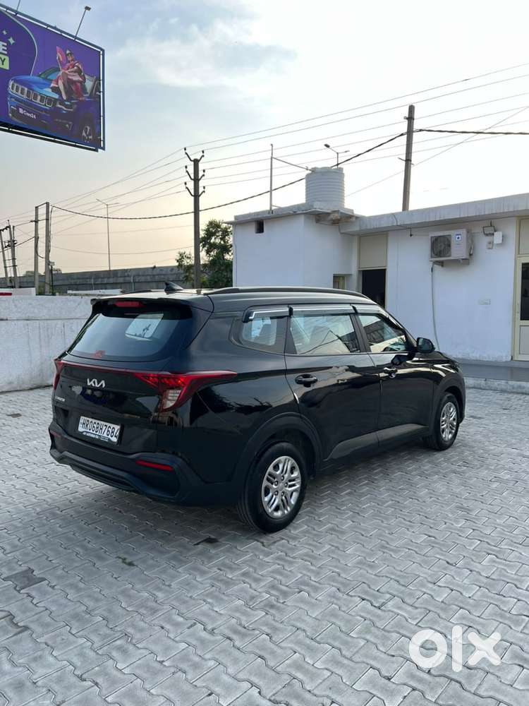 Kia Carens G 1.5 6mt Premium (o) 7-seater, 2024, Petrol