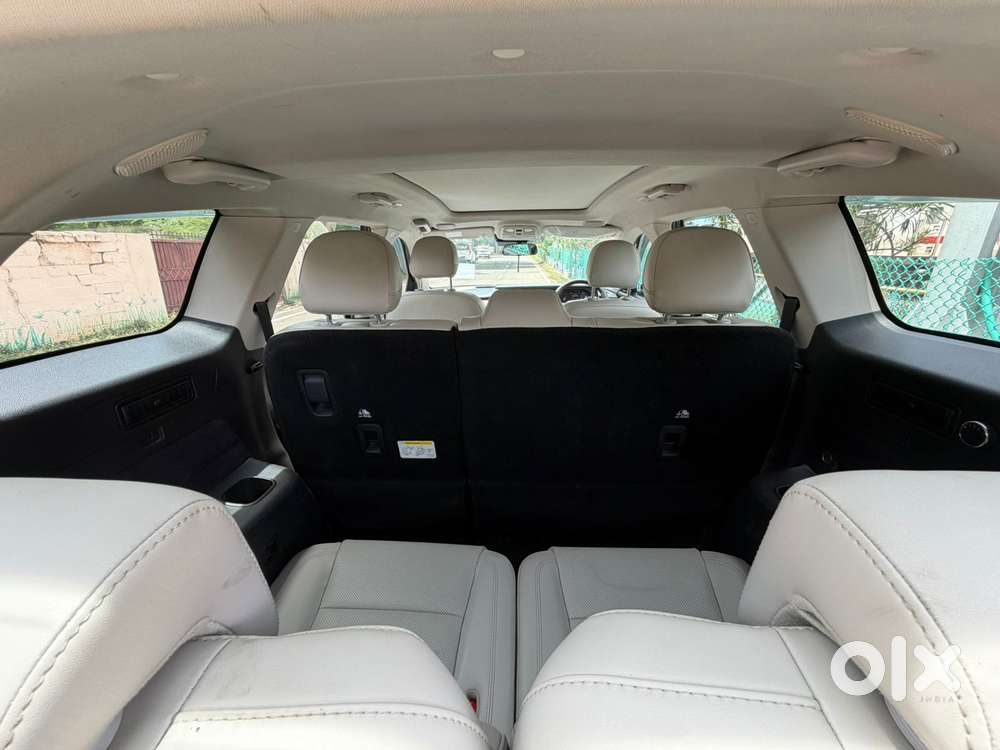 Mahindra Xuv700 2.2 Ax 7 Diesel Mt Luxury Pack Str, 2023, Diesel