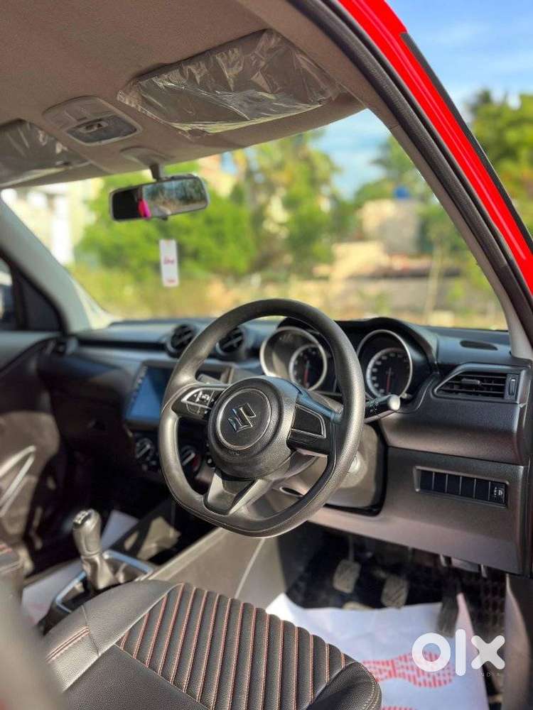 Maruti Suzuki Swift Vxi + Manual, 2021, Petrol
