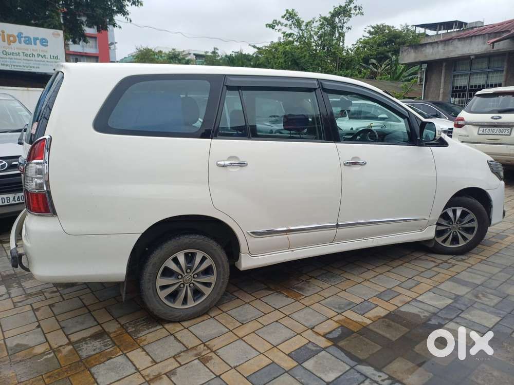 Toyota Innova 2.5 Vx 7 Str Bs-iii, 2015, Diesel