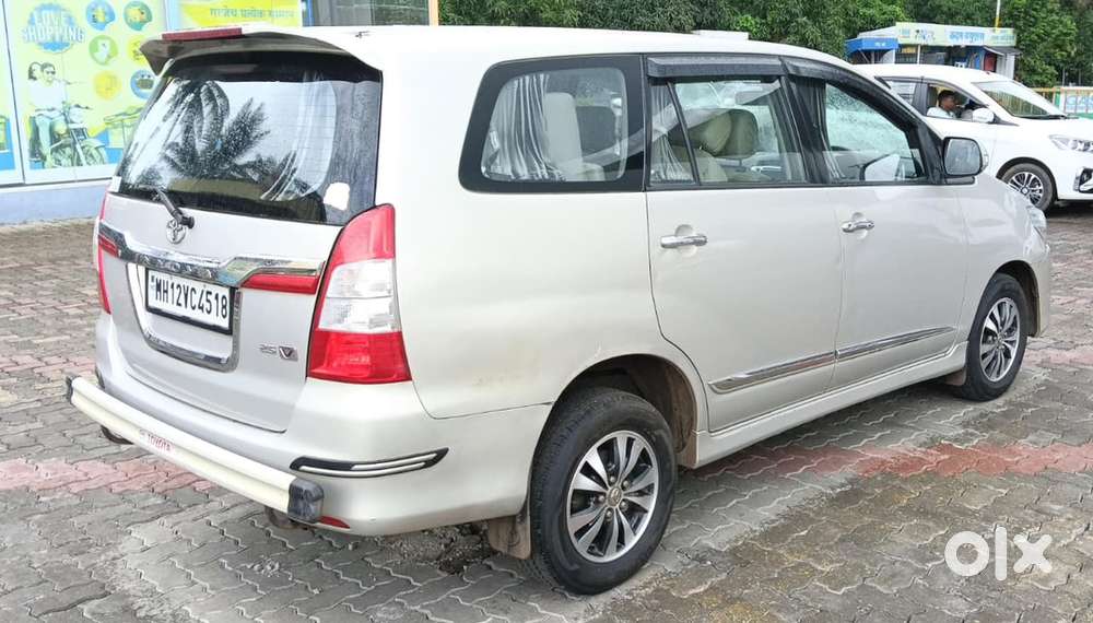 Toyota Innova 2.5 V 2016