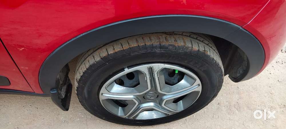 Tata Nexon 1.2 Revotron Xt, 2018, Petrol