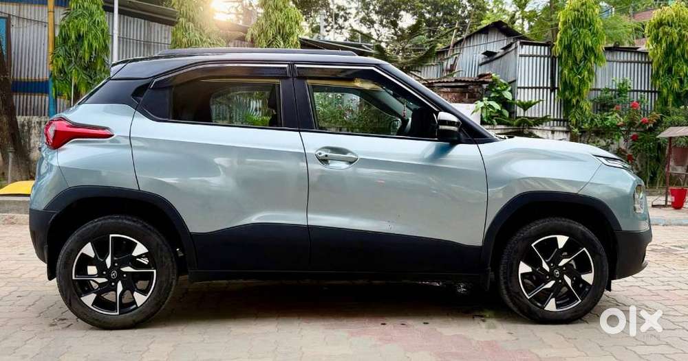 Tata Punch 1.2 Revotron Creative Dual Tone, 2022, Petrol