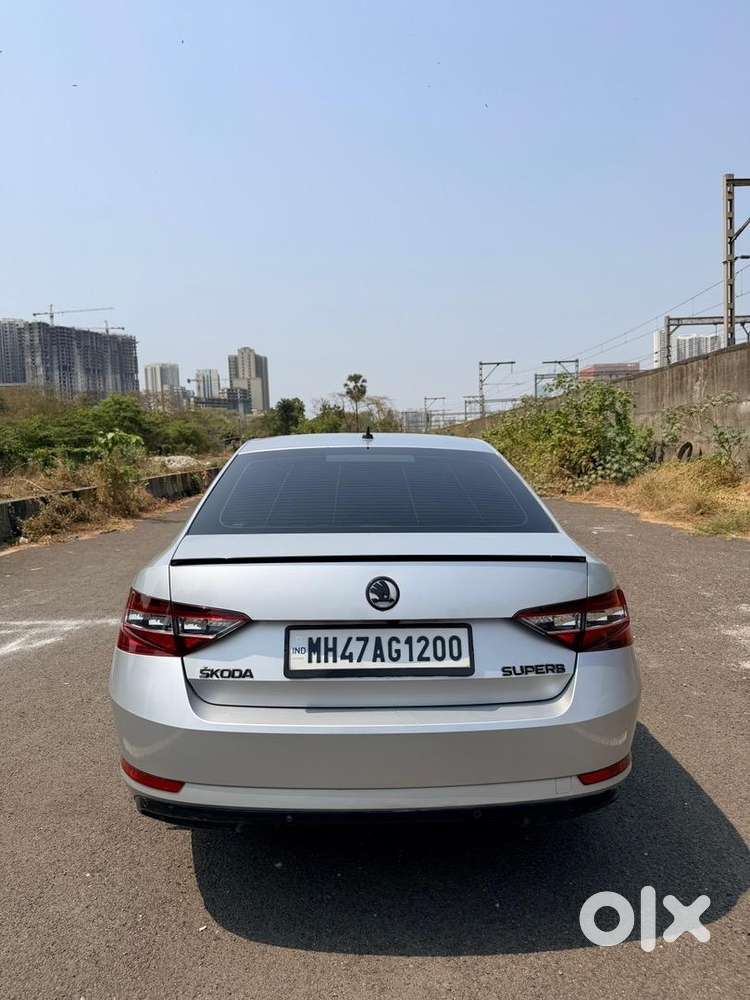 Skoda Superb L & K Petrol Automatic 2018