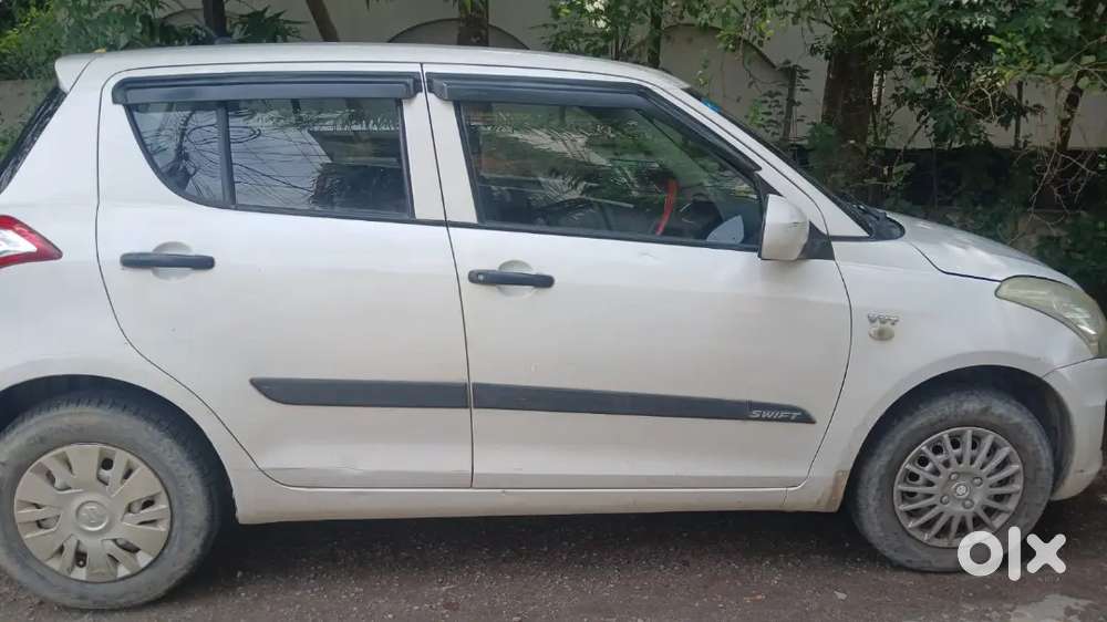Maruti Suzuki Swift Zxi 2016