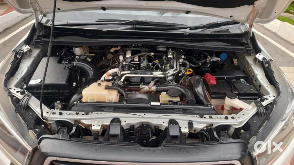 Toyota Innova Crysta 2.4 G Mt 7 Str, 2025, Diesel