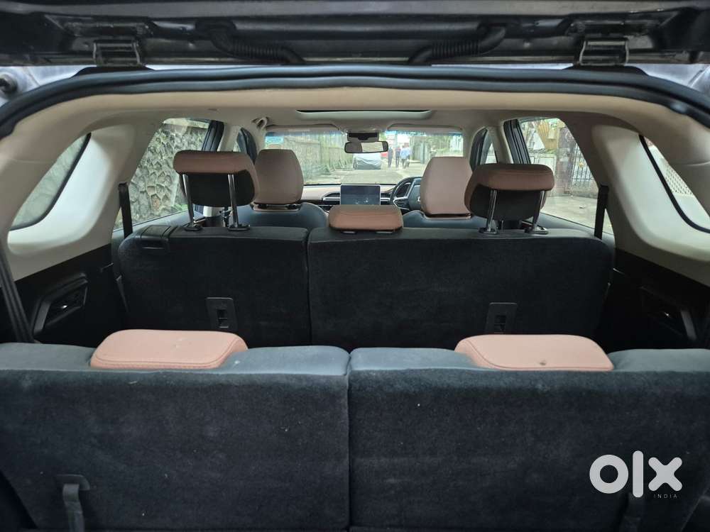 Mg Hector Plus Sharp Pro 1.5 Turbo Petrol Cvt 7 Str, 2024, Petrol