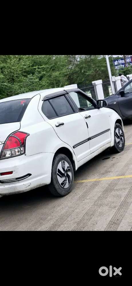 Maruti Suzuki Swift Dzire 2011