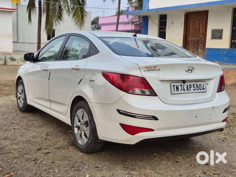 Hyundai Verna Fluidic 2017 Manual 79000 Km