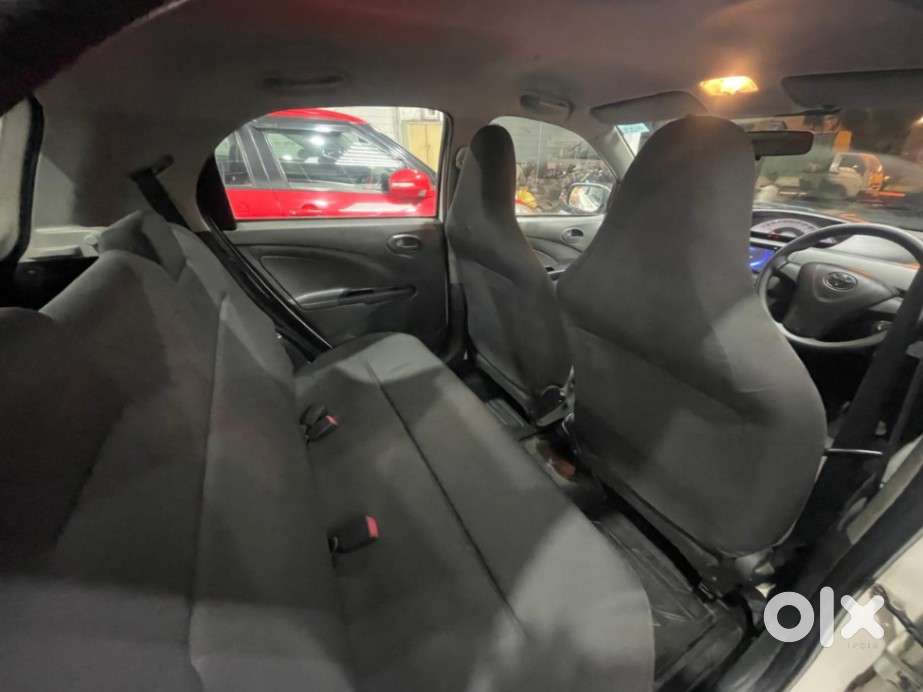 Toyota Etios Liva 2011-2012 G, 2012, Petrol