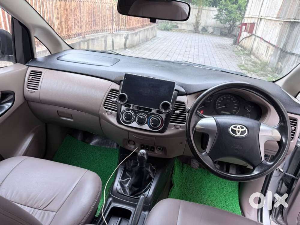 Toyota Innova 2.5 G (diesel) 7 Seater Bs Iv, 2016, Diesel