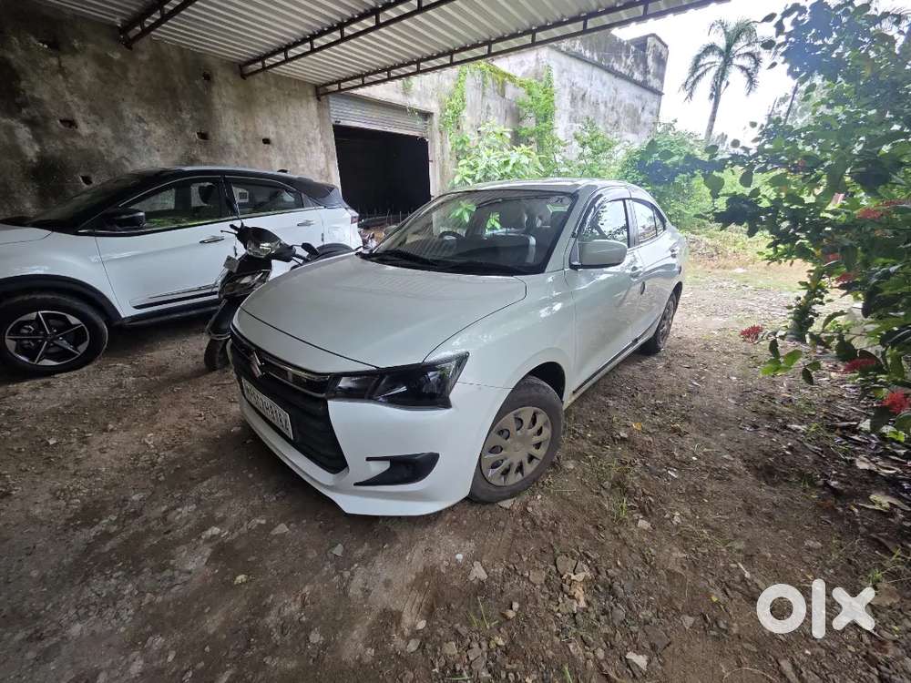 Maruti Suzuki Dzire Vxi Cng 2025