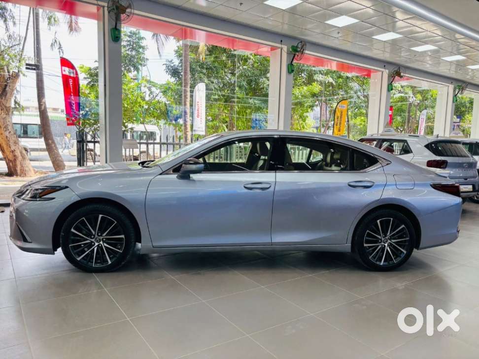 Lexus Es 300h, 2024, Petrol