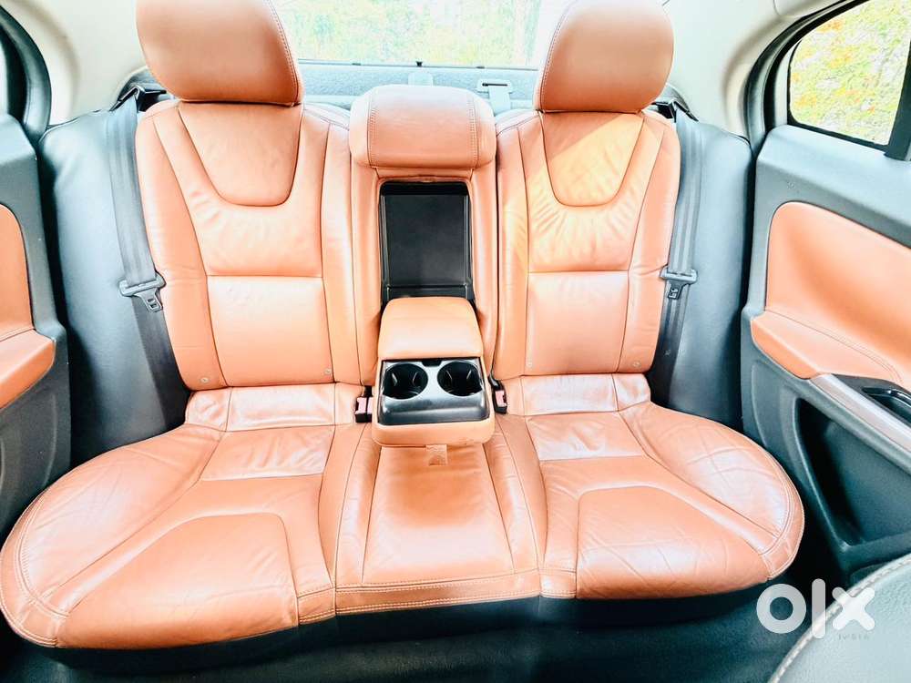 Volvo S60 D5 Inscription, 2016, Diesel