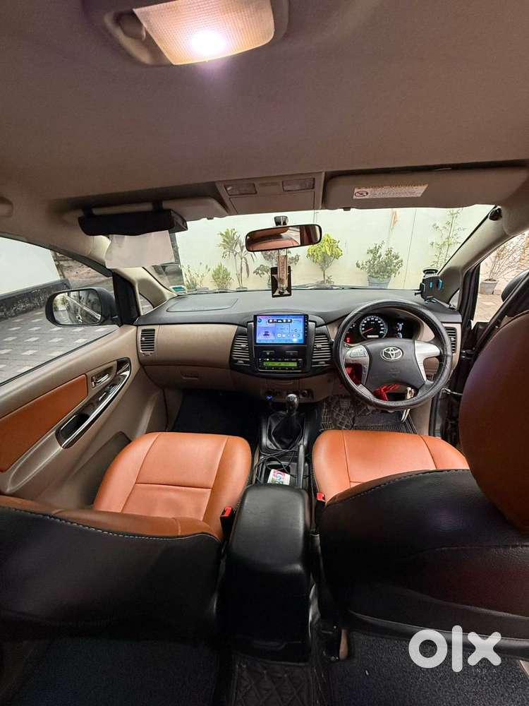 Toyota Innova 2.5 Vx7s - 2016 Fancy Number Kl -1111 Color: Grey Metall
