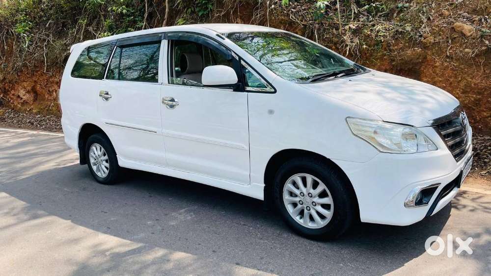 Toyota Innova, 2012