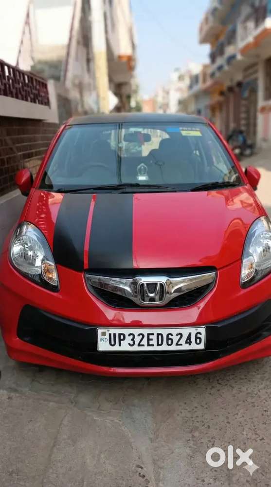 Honda Brio 2012 Petrol Well Maintained