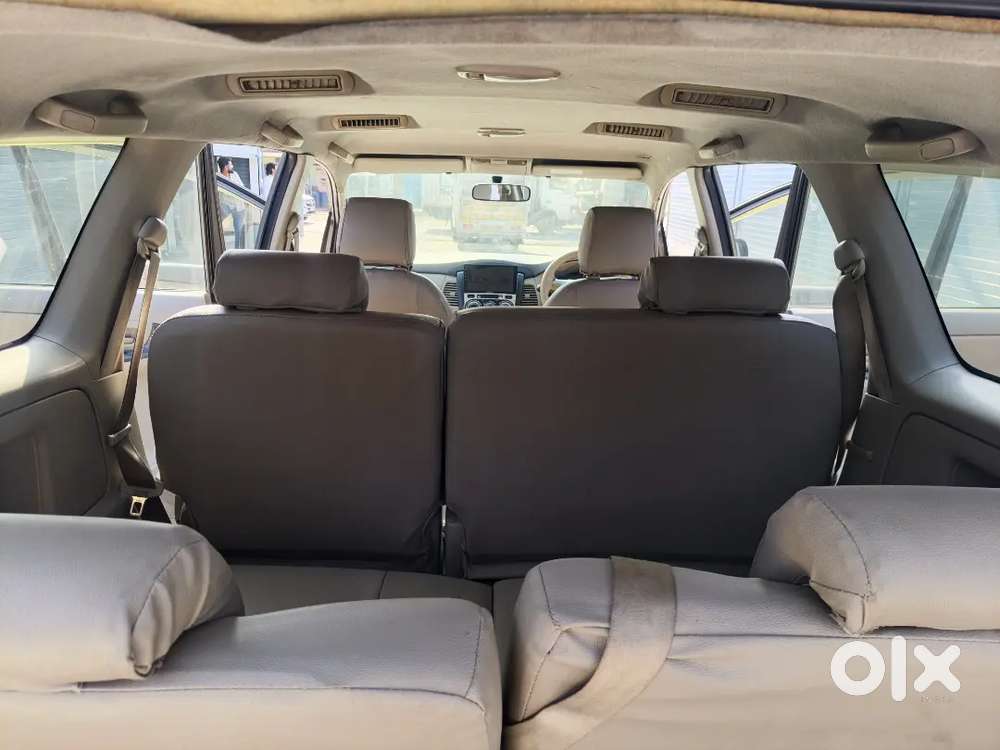 Toyota Innova 2013 (g) Version