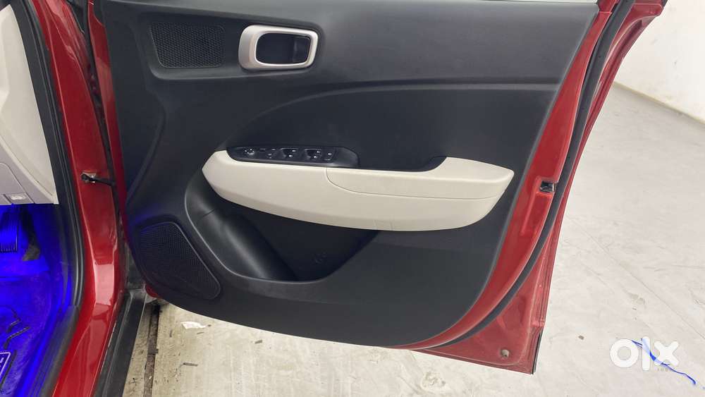 Hyundai Venue 1.2 S (o), 2023, Petrol