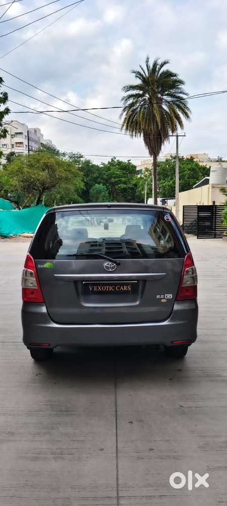 Toyota Innova 2.5 G (diesel) 8 Seater, 2012, Diesel