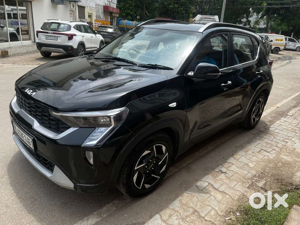 Kia Sonet Htk Optional With Sunroof