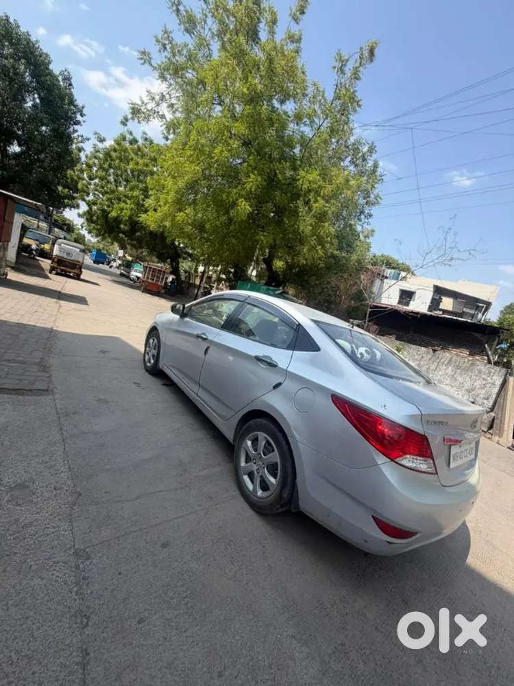 Hyundai Fluidic Verna 2012