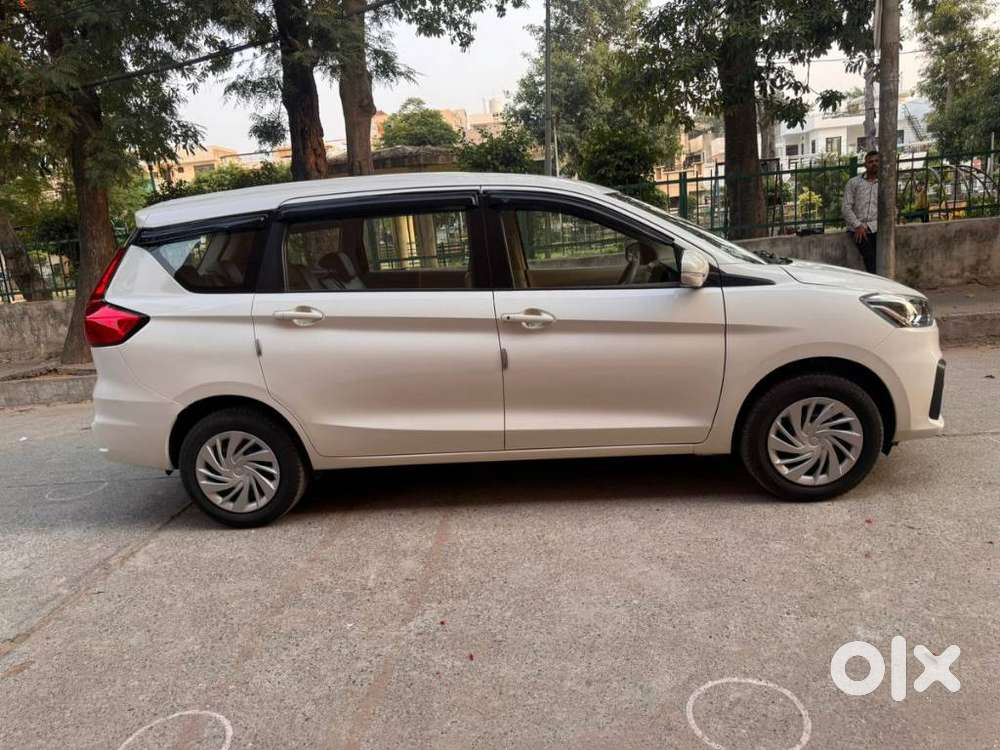 Maruti Suzuki Ertiga 1.5 Vxi, 2025, Petrol
