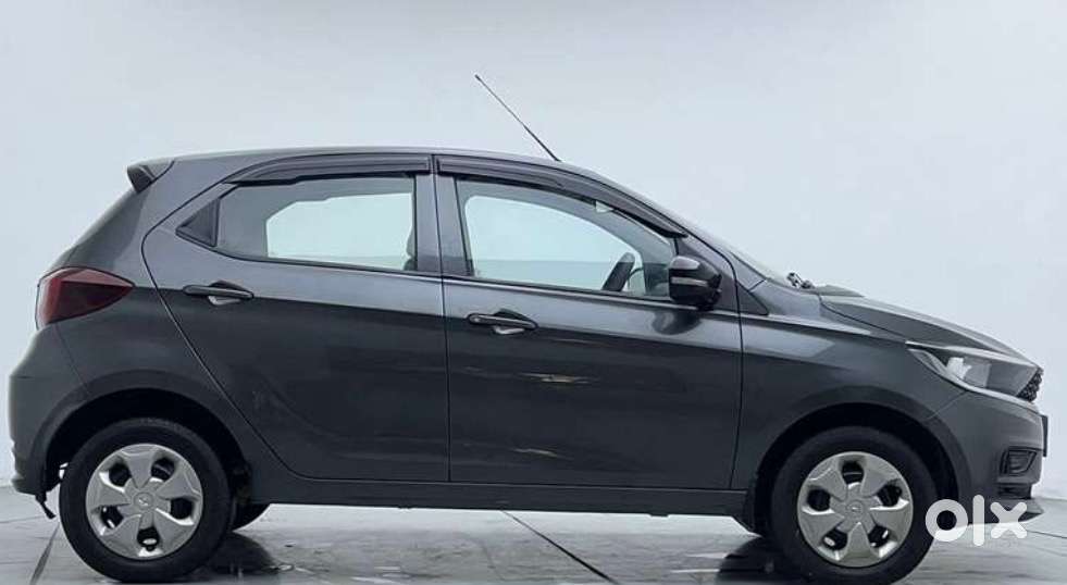 Tata Tiago 2023 Petrol 35000 Km Driven