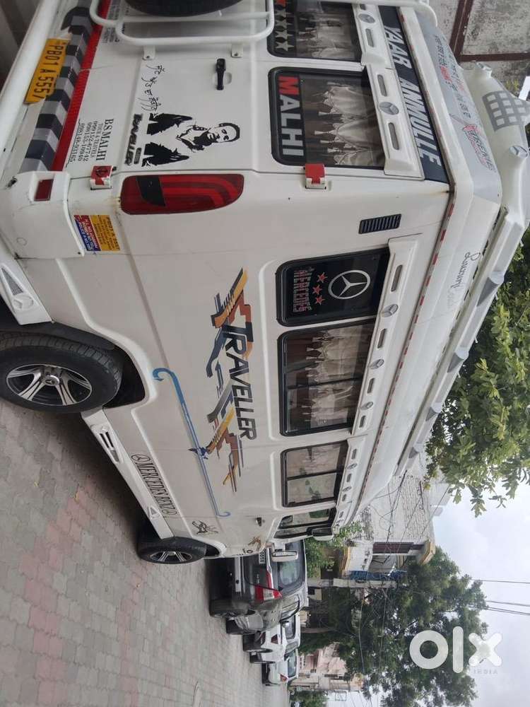 Force Motors Car 2015