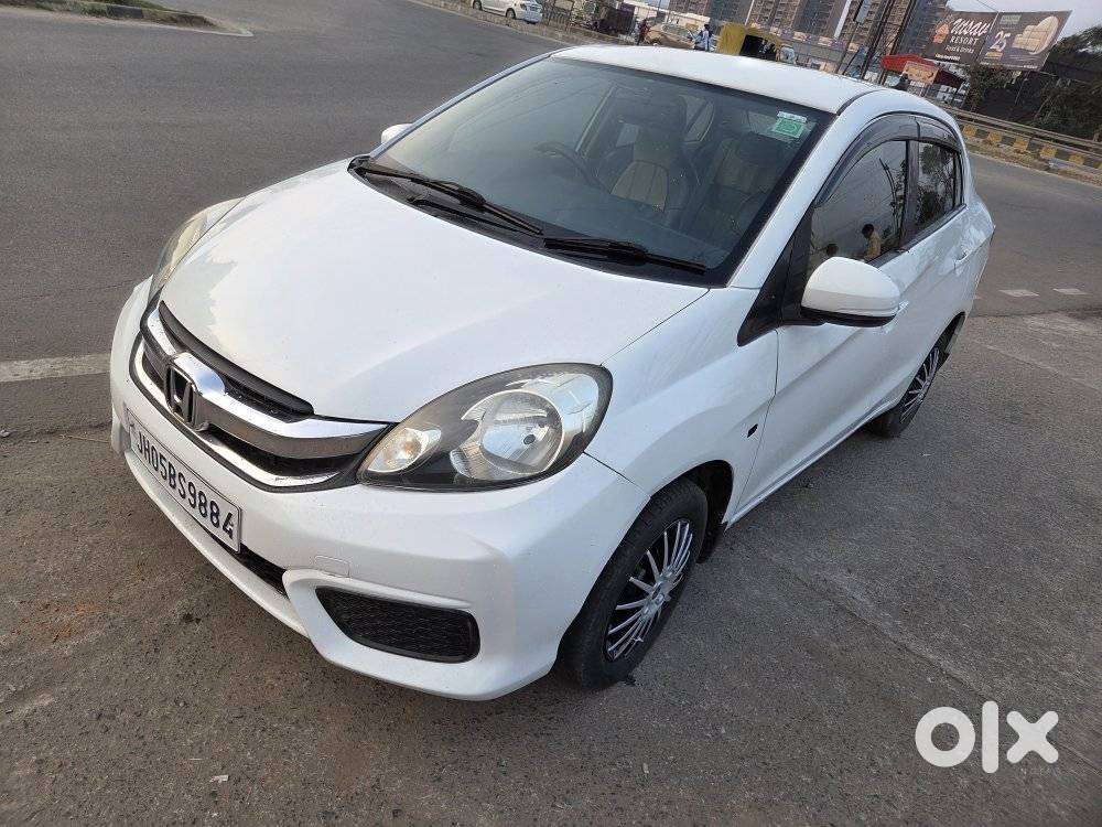 Honda Amaze 2nd Gen Vx, 2017, Petrol