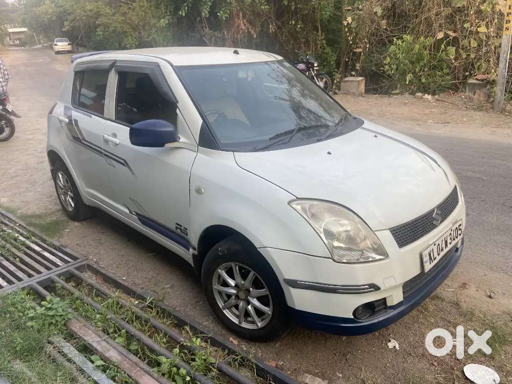 Maruti Suzuki Swift 2006 Petrol 199832 Km Driven