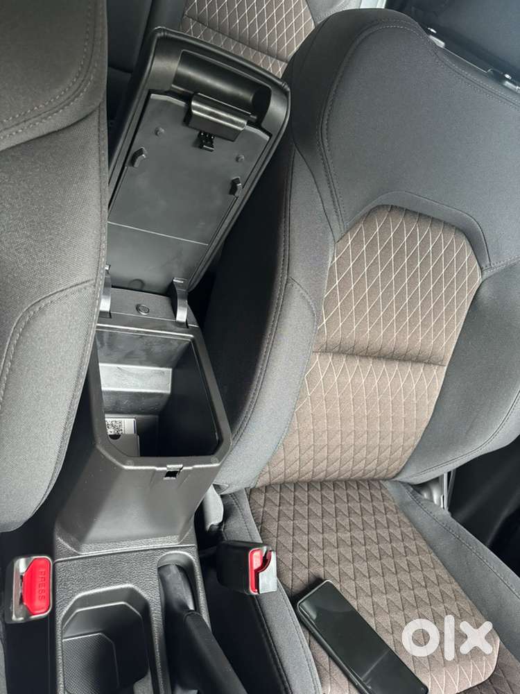 Toyota Urban Cruiser Petrol 2025 Year