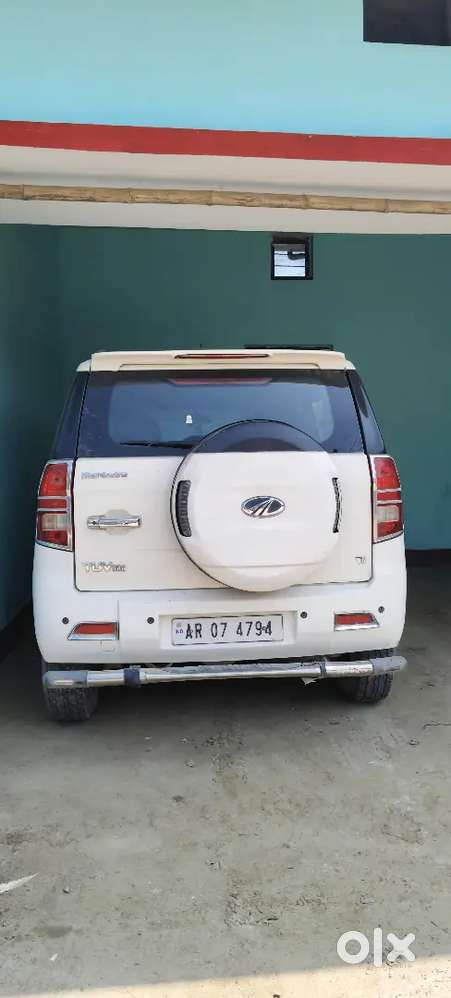 Tuv 300 Mahindra 
7 Seater